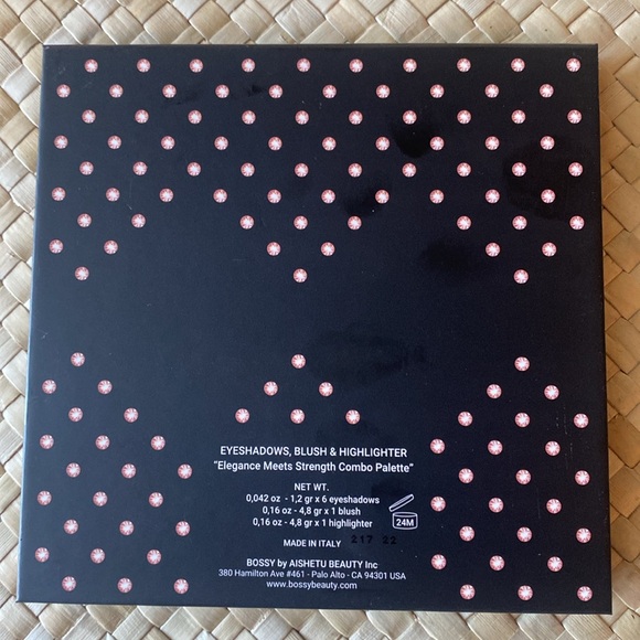 Bossy Elegance Meets Strength Combo Palette - Picture 3 of 5